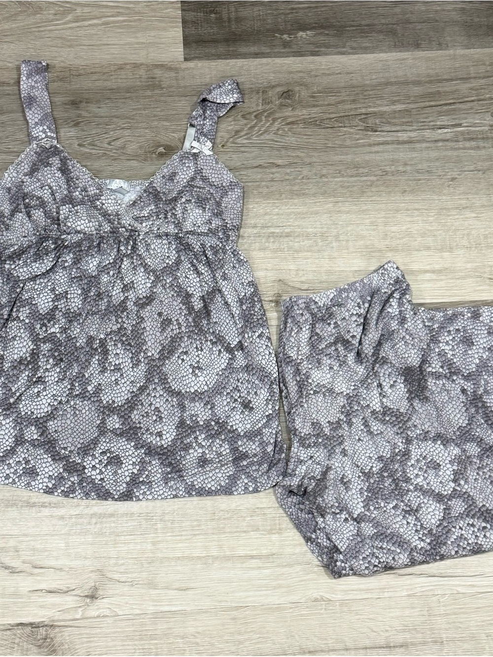 Tart Timates reptile print babydoll pajama set